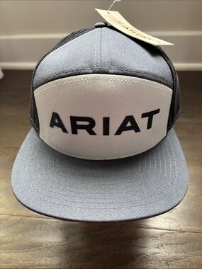 Ariat Rubber Name Flat Bill,7 panel,button top high profile,mesh back,snapBack